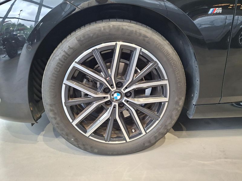 BMW Řada 2 218D Active Tourer M-Sport - fotka 7 z 25
