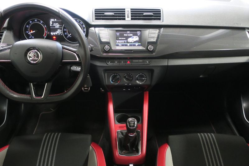 Škoda Fabia (2016) 1.2TSi Monte Carlo ČR - fotka 25 z 50