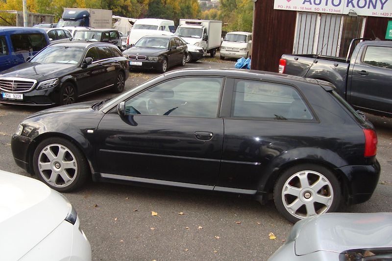 Audi S3 (2000) 5V Turbo,Quattro - fotka 4 z 62