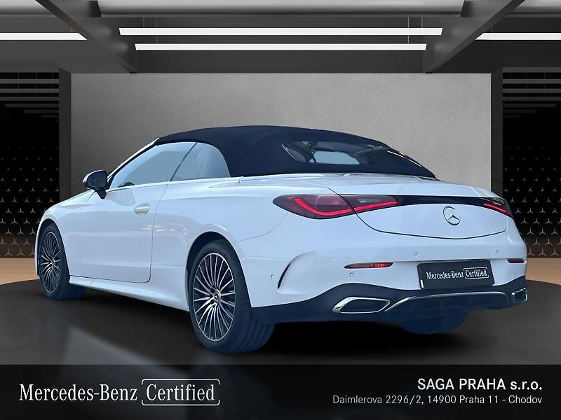 Mercedes-Benz CLE 450 4MATIC kabriolet AMG Line - fotka 7 z 22