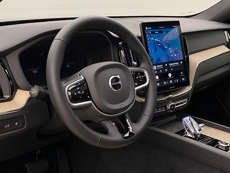 Volvo XC60 T6 AWD RECHARGE BRIGHT PLUS CZ - fotka 18 z 60