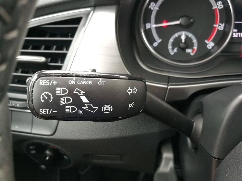 Škoda Fabia 1,0 TSI 1.majitel kombi - fotka 12 z 25