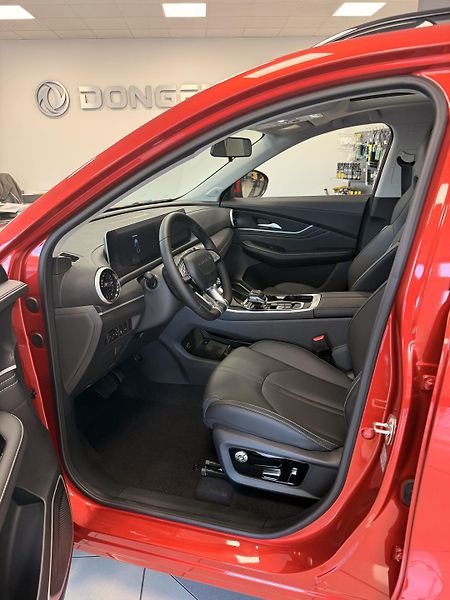 Forthing T5 EVO (2026) Dragon Edition - fotka 11 z 25