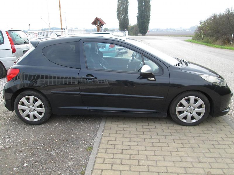 Peugeot 207 (2008) 1,6 GTI - fotka 5 z 17