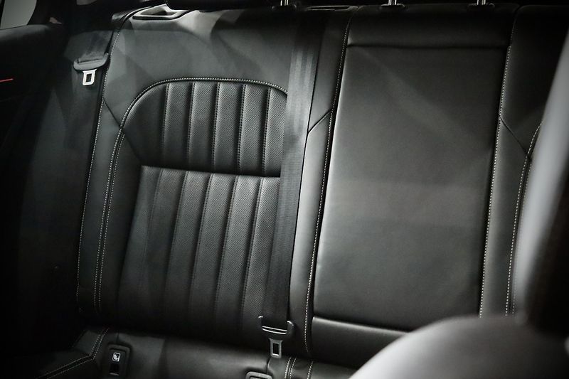 Škoda Superb 3 FL 2.0 TSI 140 kW DSG L&K - fotka 25 z 59