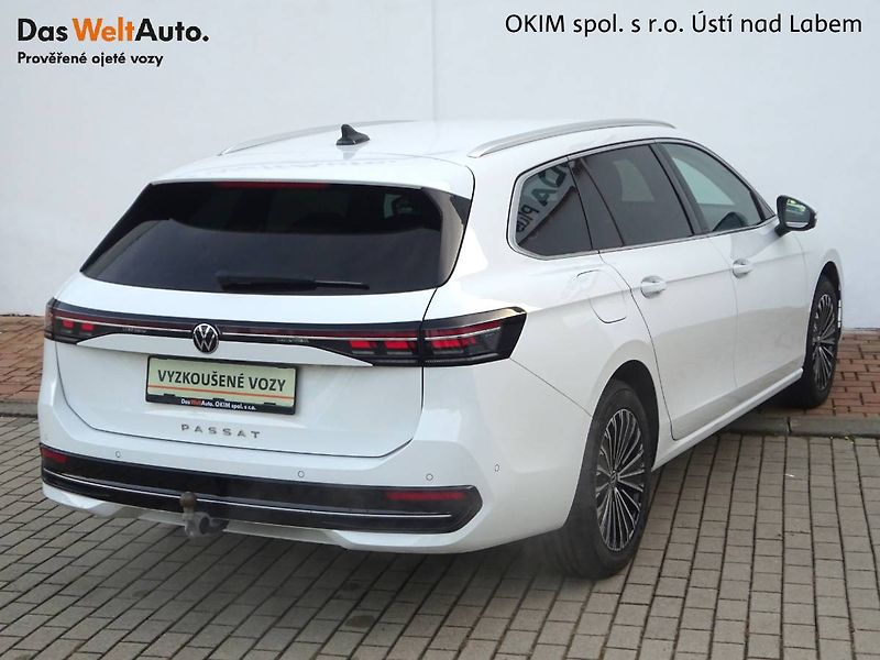 Volkswagen Passat (2024) 2,0TDi /110kW Elegance DSG - fotka 2 z 30