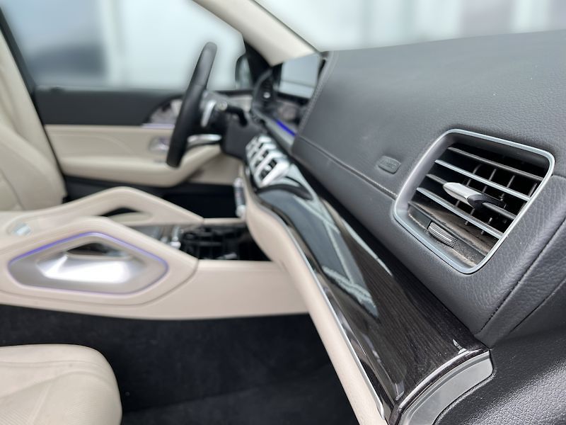 Mercedes-Benz GLS Trída 400 d 4MATIC AMG Line - fotka 18 z 20
