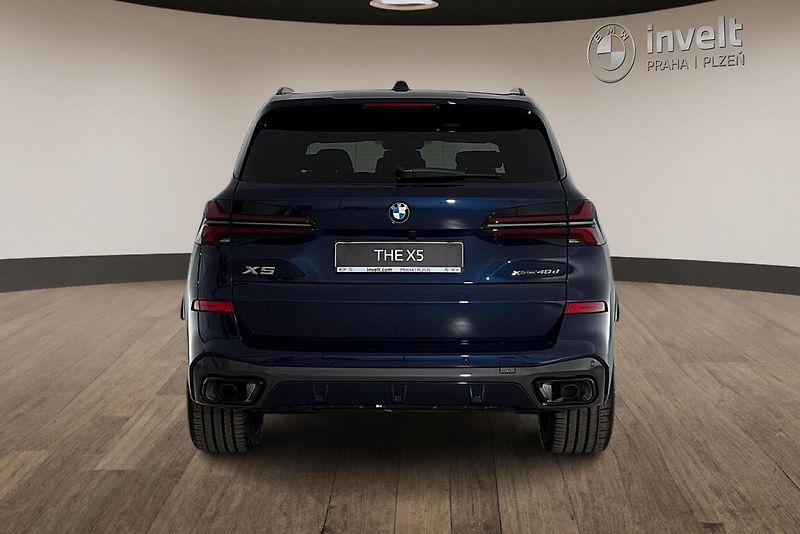 BMW X5 xDrive40d - fotka 4 z 26