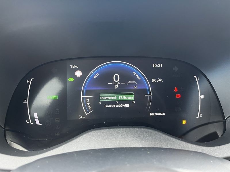 Toyota Yaris 1.5 Hybrid Style ODBĚR ihned - fotka 16 z 29
