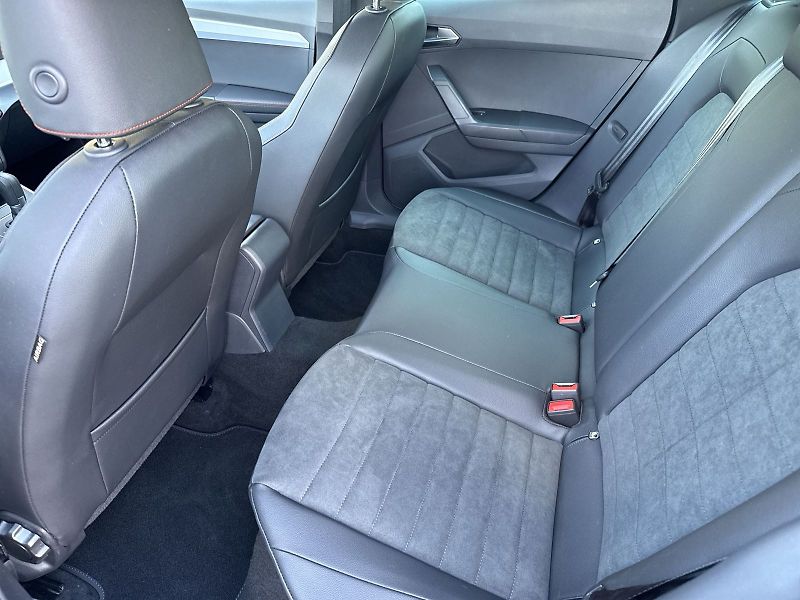 Seat Arona (2025) FR 1.0 TSI 85kW DSG - fotka 8 z 29
