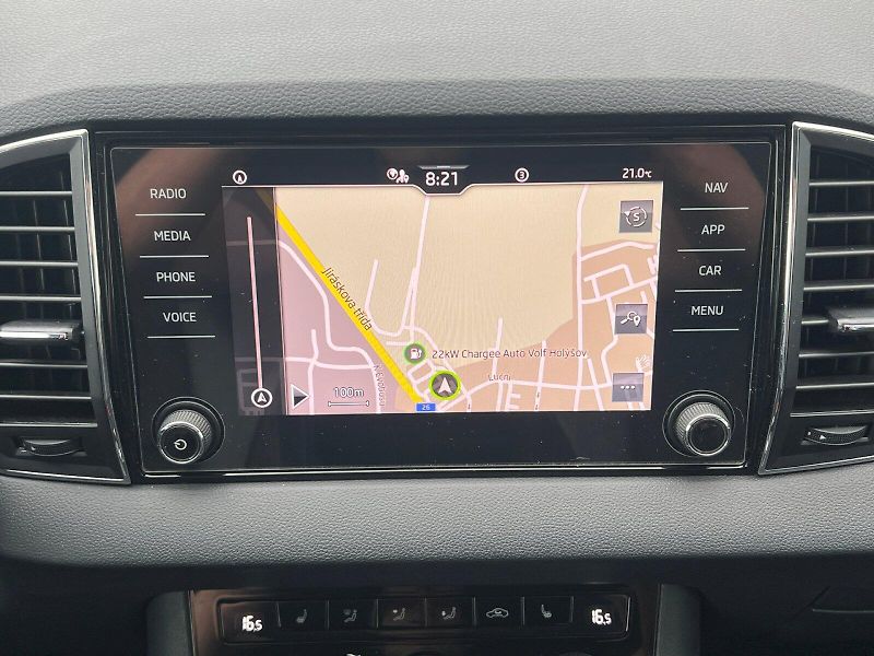 Škoda Karoq (2021) Style Plus 1.5 TSI 110KW 6° ma - fotka 31 z 33