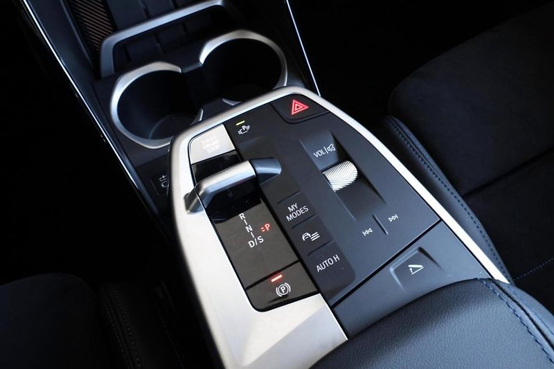 BMW X1 sDrive18d - fotka 10 z 25