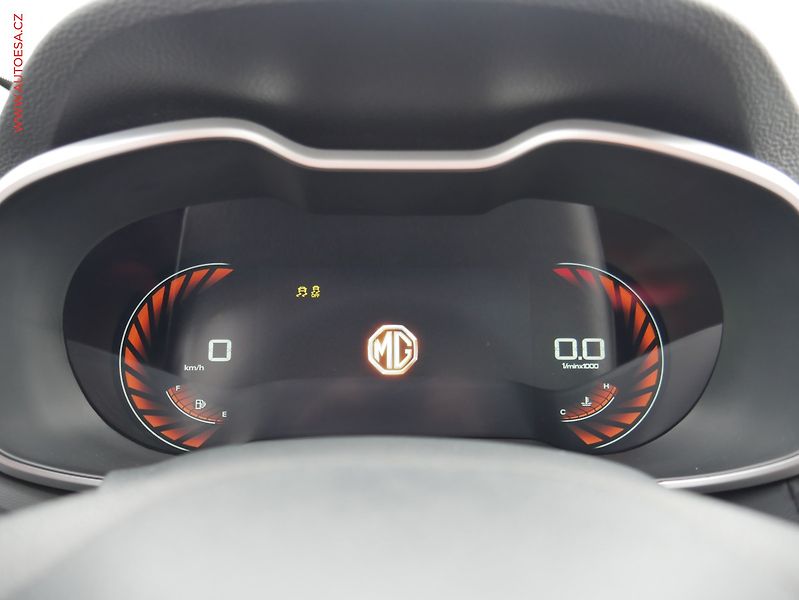 MG ZS (2022) 1.0 TGi, 1.maj,ČR, Exclusive - fotka 22 z 28
