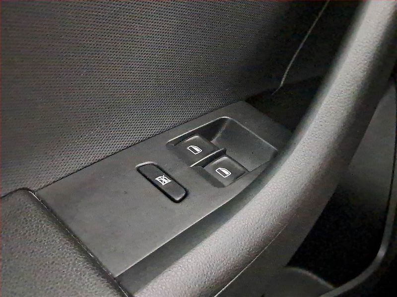 Škoda Rapid (2013) 1.2 TSI, Tempomat - fotka 15 z 15