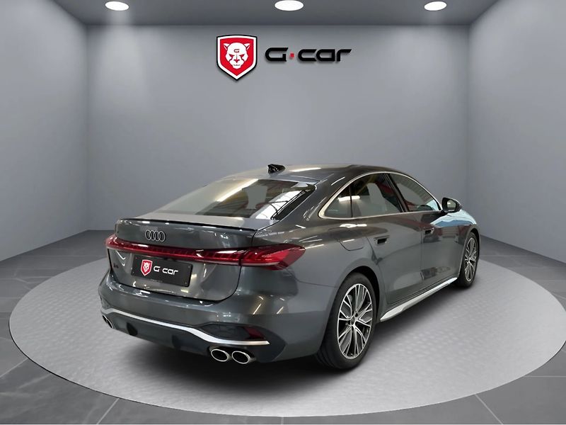 Audi S5 Sedan quattro 3.0TFSI - fotka 2 z 6