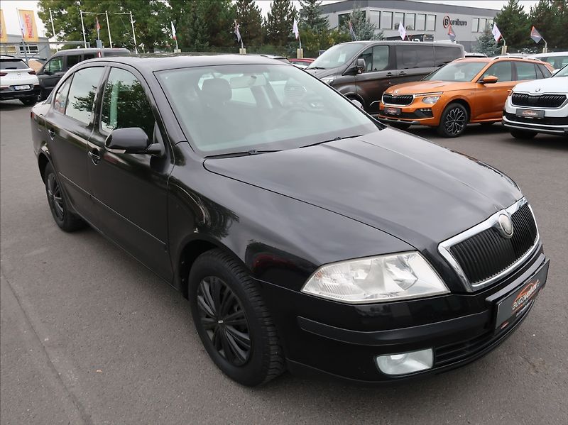 Škoda Octavia 1,6 FSi,85kW,NovéČR,klima - fotka 2 z 19