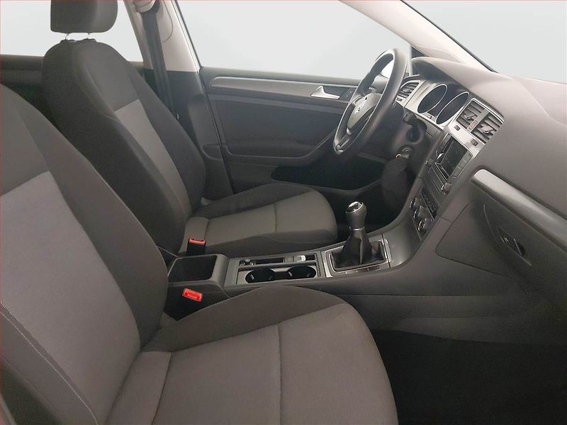 Volkswagen Golf (2013) 1.2 TSI, Serv.kniha - fotka 9 z 19