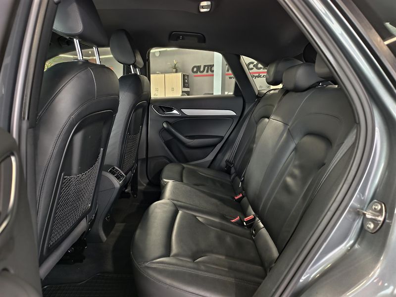 Audi Q3 2.0 TDi 120kW QUATTRO S-line   - fotka 10 z 21