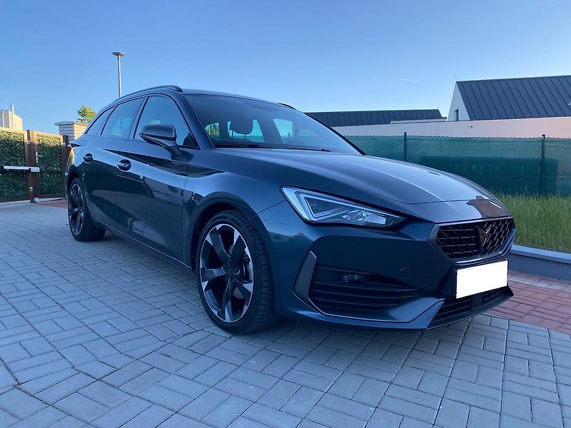 Cupra Leon (2024) Sportstourer 1.5 eTSI DSG 2024 - fotka 4 z 18