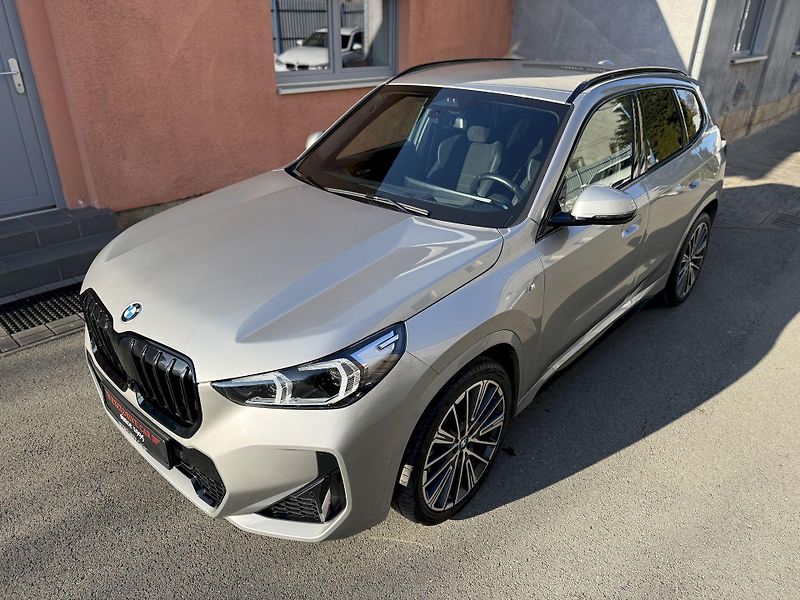 BMW X1 xDrive23d M-Sport LED Garance - fotka 10 z 46