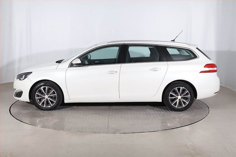 Peugeot 308 (2015) 2.0 BlueHDi, Serv.kniha, Navi - fotka 3 z 25