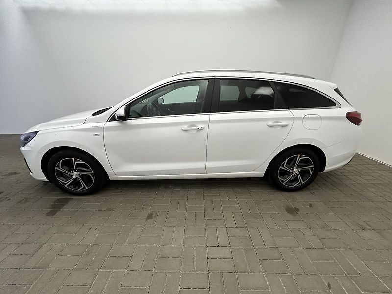 Hyundai i30 1.5 T-GDi Smart - fotka 3 z 27