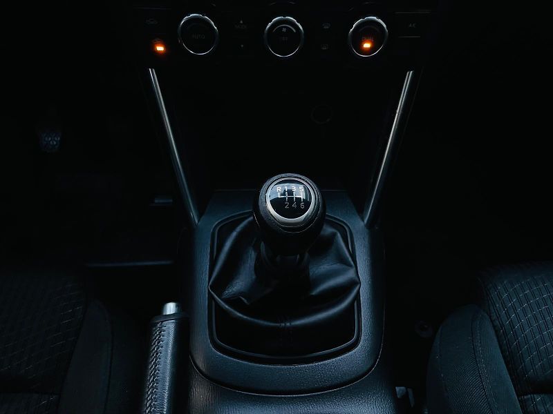 Mazda CX-5 2.0i MANUÁL 4x4 1MAJITEL TAŽNÉ - fotka 33 z 40