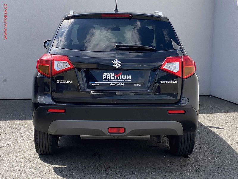 Suzuki Vitara (2018) 1.6VVT Elegance, ČR - fotka 5 z 20
