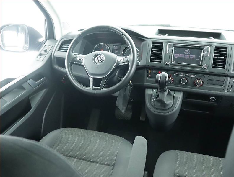 Volkswagen Caravelle (2018) Comfortline 2.0 TDI - fotka 7 z 19