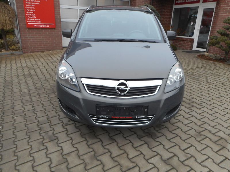 Opel Zafira (2014) 1,8 16v TEMPOMAT, KLIMA,7-míst - fotka 5 z 17