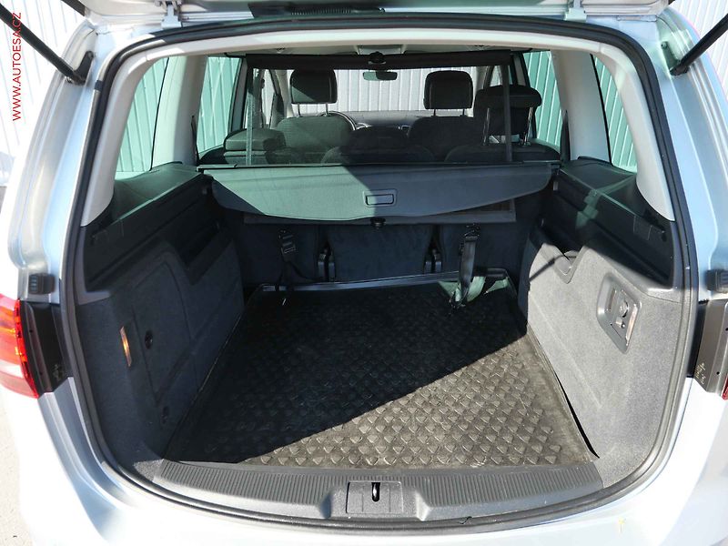 Volkswagen Sharan (2018) 2.0 TDi, Comfortline, DSG - fotka 7 z 28