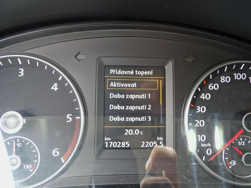 Volkswagen Caddy 2.0TDI 110kW DSG Maxi Webasto - fotka 15 z 35