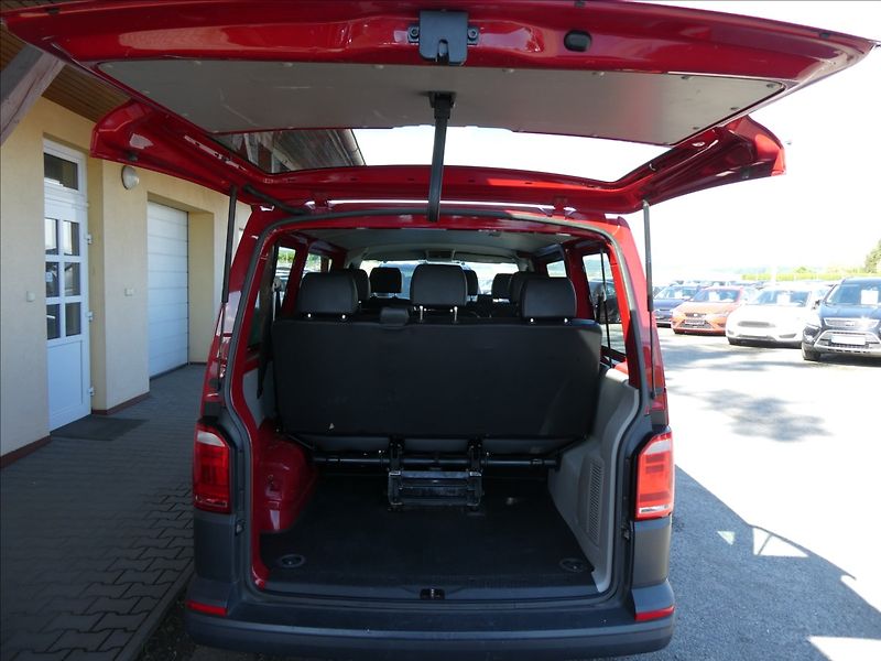 Volkswagen Transporter 2,0 TDi 75kW 9.míst, serviska - fotka 24 z 43