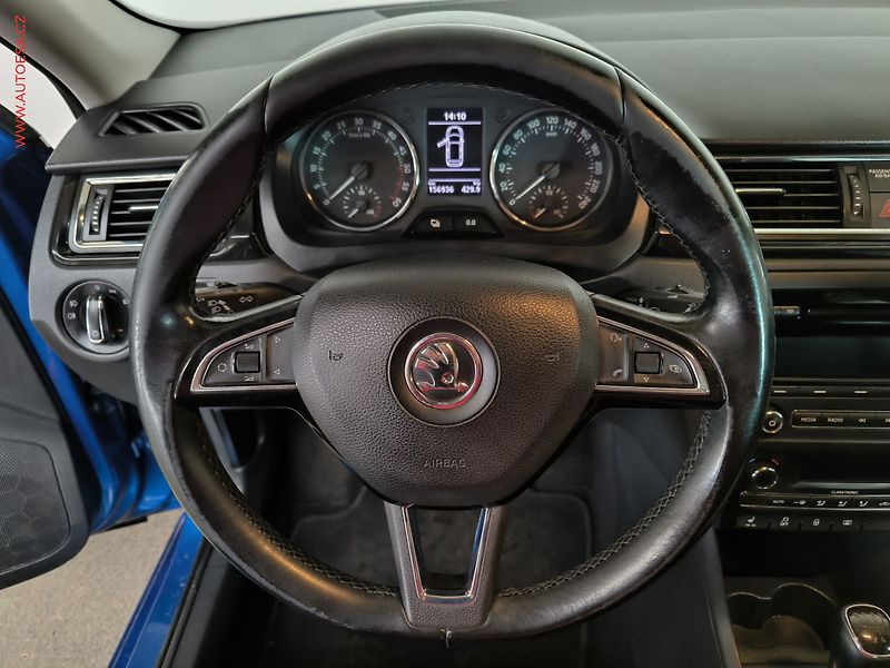 Škoda Rapid (2014) 1.6 TDi, Elegance, xenon - fotka 13 z 16