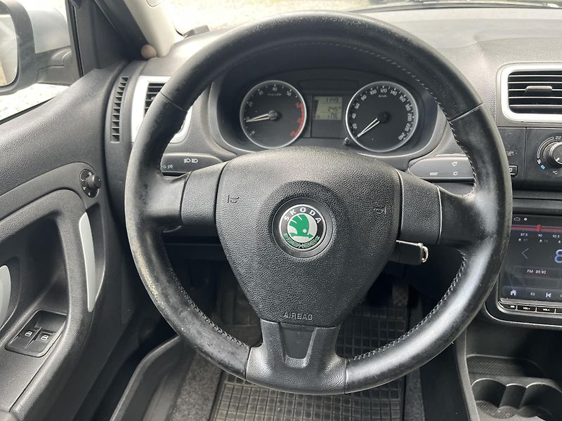 Škoda Fabia (2008) 1,2 i 51 Kw SPORT, ČR!!! - fotka 12 z 17