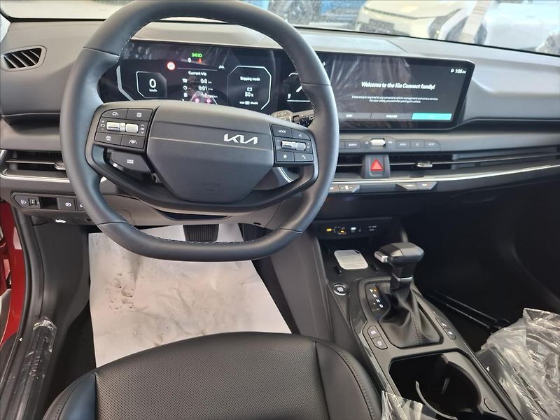 Kia K4 1,6 SW 7DCT TOP 132KW+17AL - fotka 4 z 5