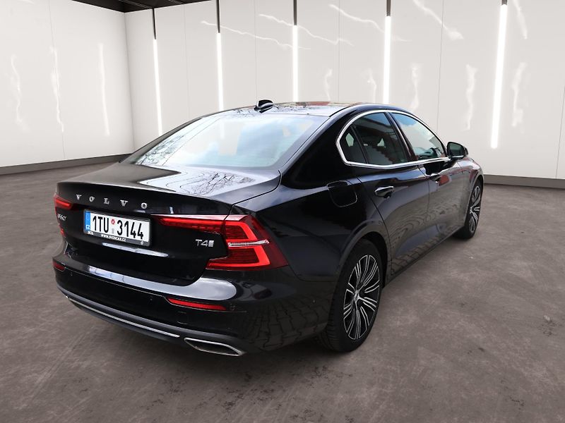 Volvo S60 (2019) T4 FWD Inscription - fotka 4 z 22