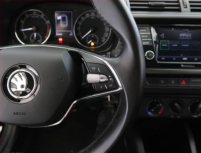 Škoda Fabia (2021) Ambition 1.0 TSI, Tempomat - fotka 18 z 22