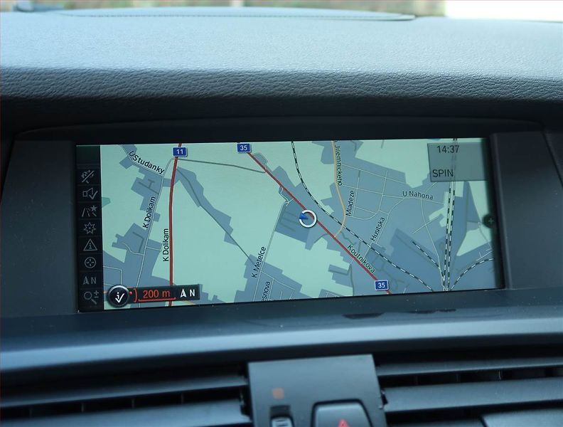 BMW X3 (2012) xDrive35d, 4X4, Automat, ČR - fotka 20 z 27