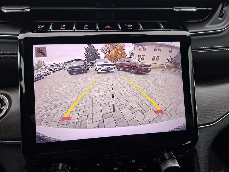 Jeep Grand Cherokee (2021) 3,6LV6 4X4 LONG OVERLAND 6míst - fotka 26 z 36