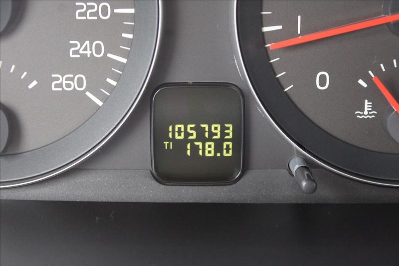 Volvo S40 2,4 i  NOVÉ V ČR,SERVIS - fotka 9 z 27