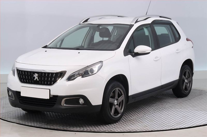 Peugeot 2008 (2017) 1.2 PureTech, Serv.kniha - fotka 2 z 17