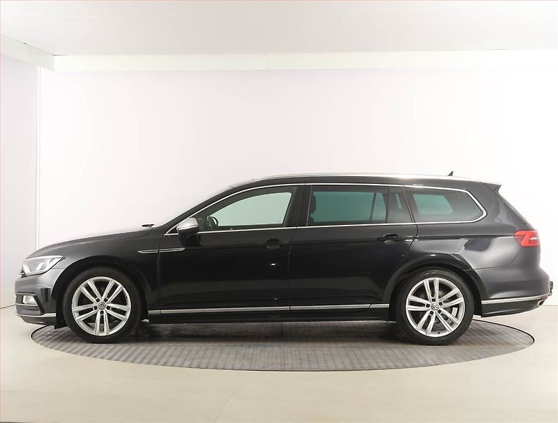 Volkswagen Passat (2015) 2.0 TDI, Automat, Kůže, Navi - fotka 3 z 28