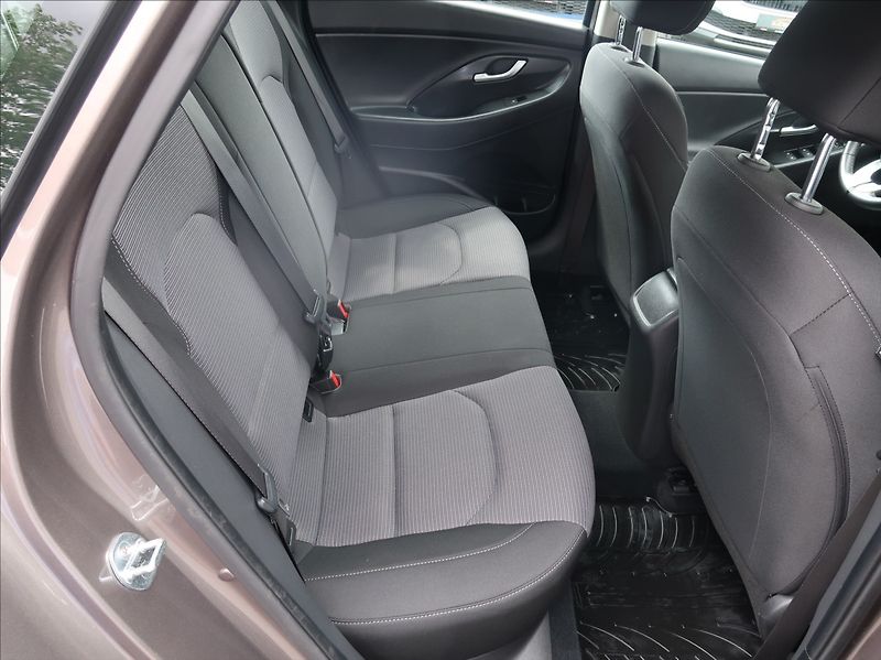 Hyundai i30 1,0 T-GDi,88kW,Comfort,NovéČR - fotka 19 z 28