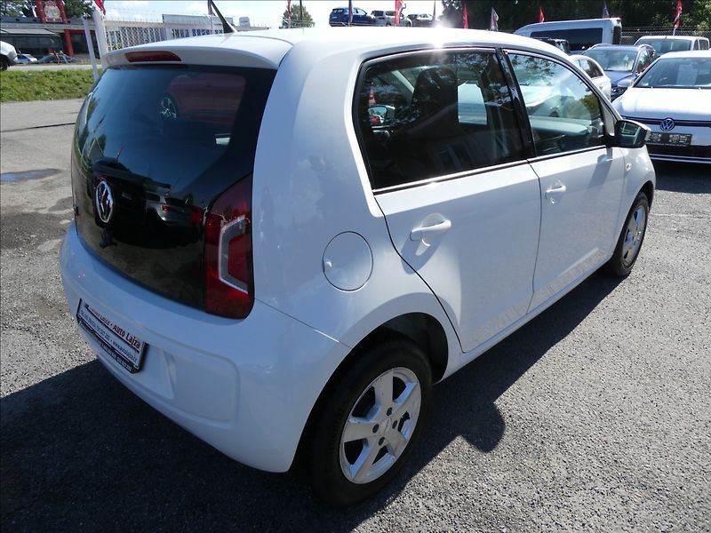 Volkswagen up! 1,0 MPi klima,serviska,2.maj. - fotka 9 z 45
