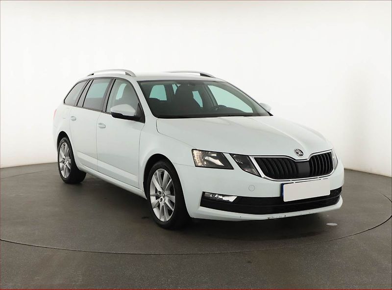 Škoda Octavia (2019) 1.6 TDI, Automat, Tempomat - fotografie inzerátu