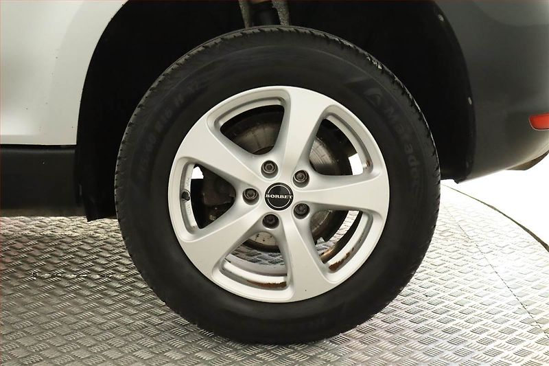 Škoda Yeti (2010) 2.0 TDI, 4X4, Park. senzory - fotka 15 z 18