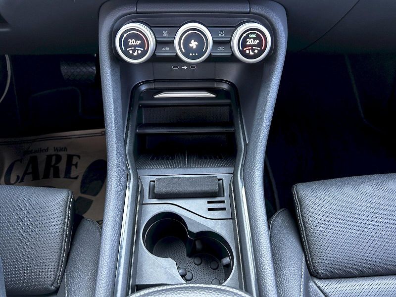 Škoda Kodiaq (2025) 2.0 TDI 142kW 4x4 DSG Exclusiv - fotka 24 z 35