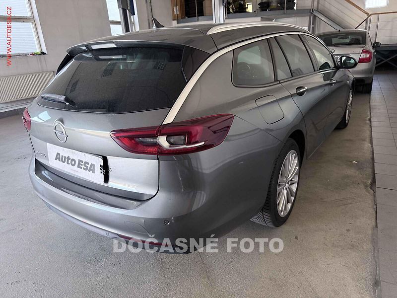 Opel Insignia (2019) 2.0cdti - fotka 2 z 3