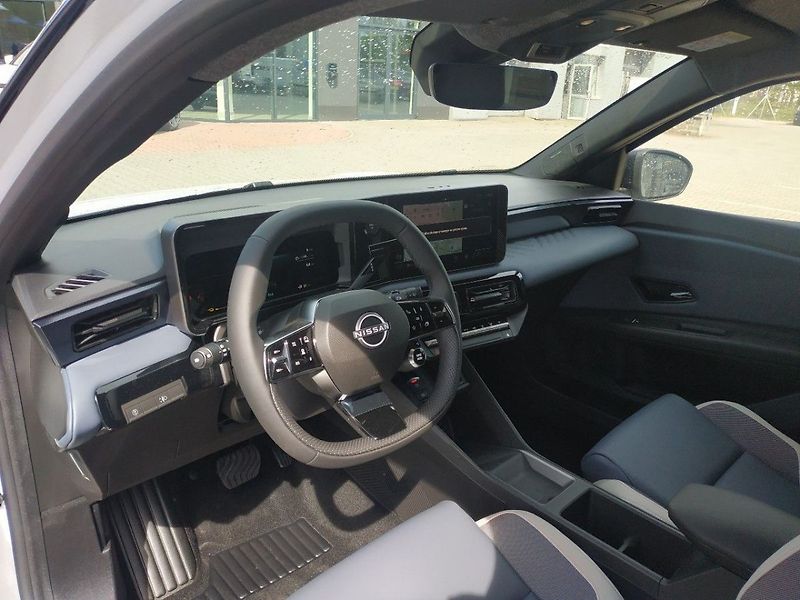 Nissan Micra EVOLVE 52kWh - fotka 10 z 26